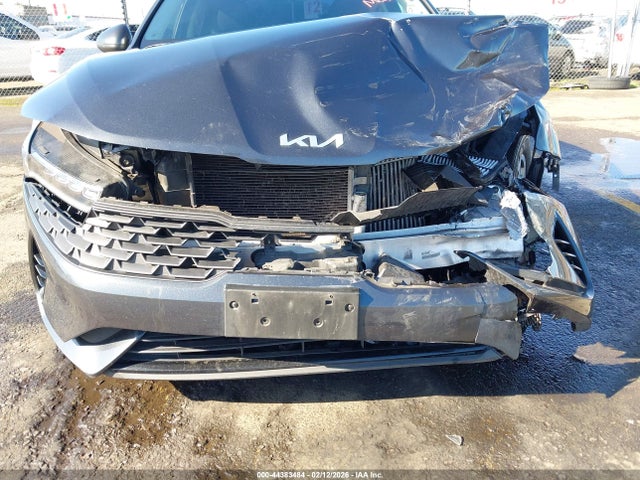 5XXG14J21NG135836 KIA K5 LXS