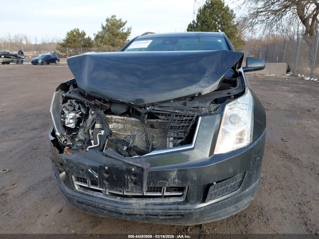 44383509 :رقم المزاد ، 3GYFNEE39GS570247 vin ، 2016 Cadillac Srx Luxury Collection مزاد بيع