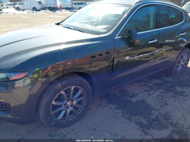 2018 MASERATI LEVANTE ZN661XUA4JX279513 Photo 5