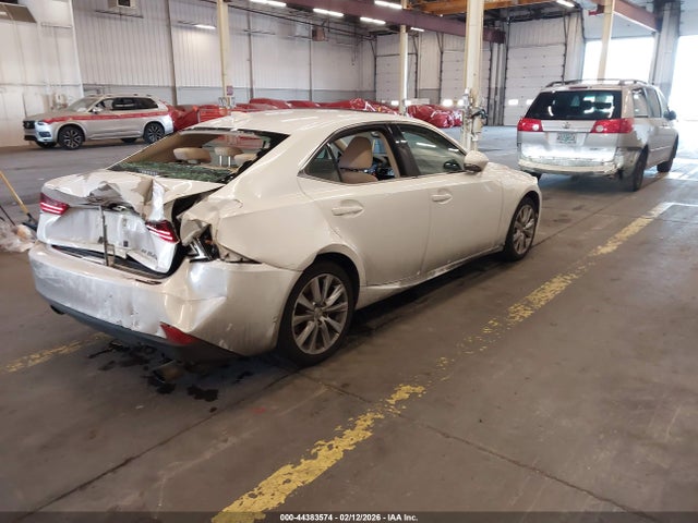 Lexus IS 250 2014 JTHCF1D24E5005420 Image 4