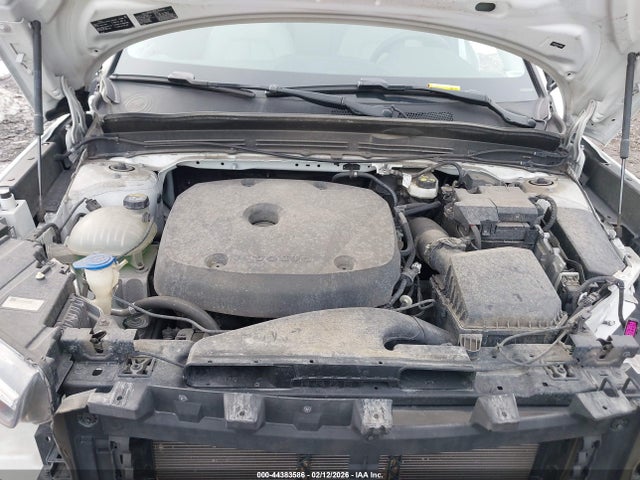 2019 VOLVO XC40 YV4162UK6K2140990 Photo 9