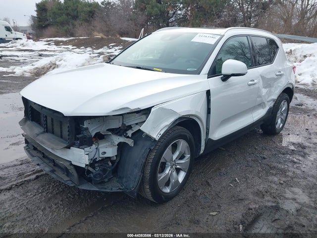 2019 VOLVO XC40 YV4162UK6K2140990 Photo 1