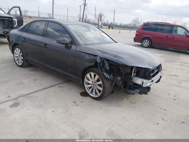 2017 AUDI A4 WAUGMAF46HN061156 Photo 0