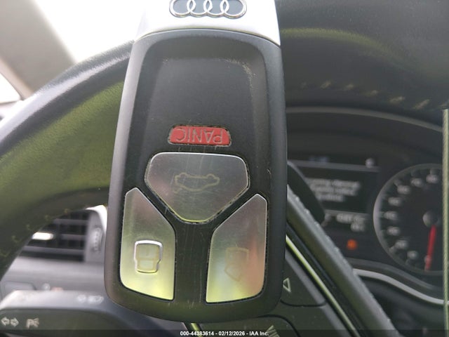 2017 AUDI A4 WAUGMAF46HN061156 Photo 10