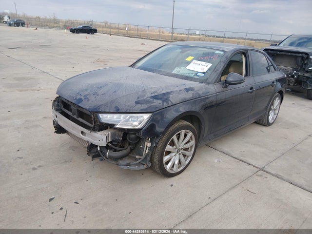 2017 AUDI A4 WAUGMAF46HN061156 Photo 1