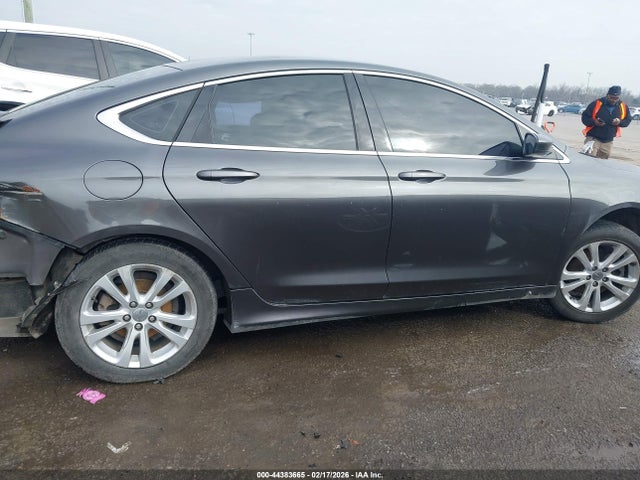 Продажа на аукционе авто 2015 Chrysler 200 Limited, vin: 1C3CCCAB2FN752255, номер лота: 44383665