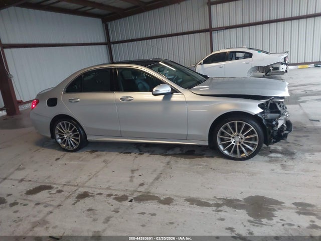 Продажа на аукционе авто 2015 Mercedes-benz C 300 Sport 4matic, vin: 55SWF4KB9FU016253, номер лота: 44383691