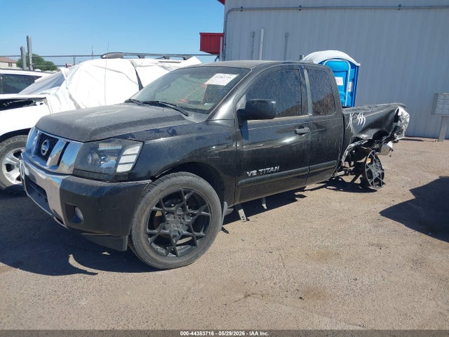 Nissan TITAN SV 2014 1N6AA0CH0EN505028 Image 2