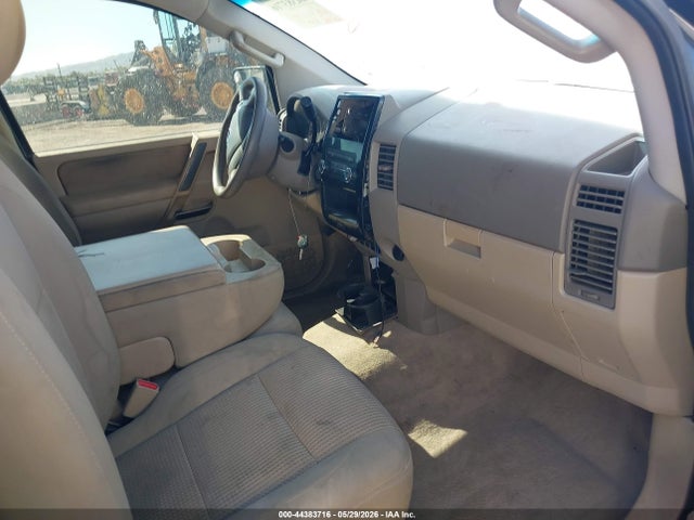 Nissan TITAN SV 2014 1N6AA0CH0EN505028 Image 5
