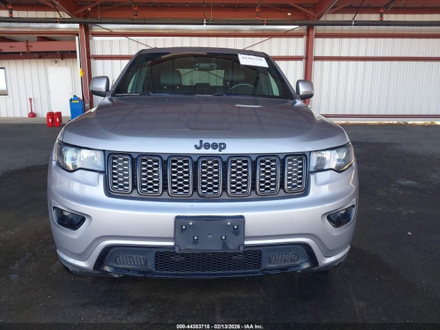 1C4RJFAG2JC217956 Jeep Grand Cherokee Altitude 4x4
