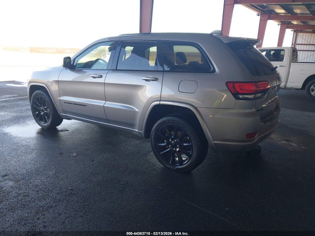 1C4RJFAG2JC217956 Jeep Grand Cherokee Altitude 4x4