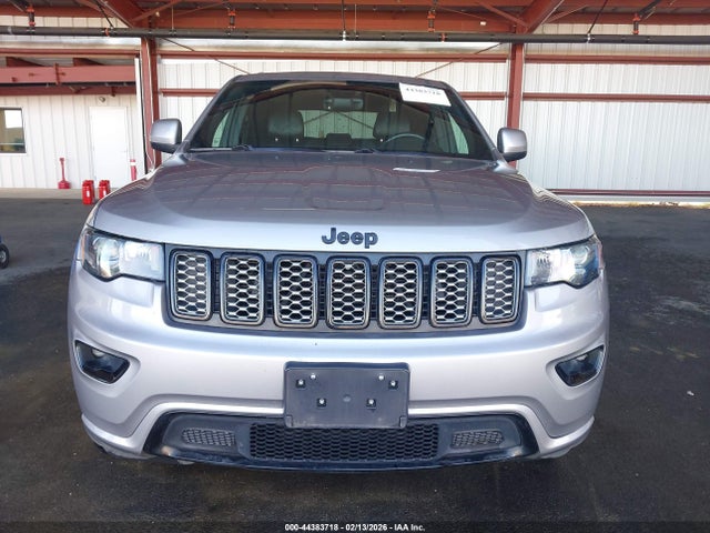 1C4RJFAG2JC217956 Jeep Grand Cherokee Altitude 4x4