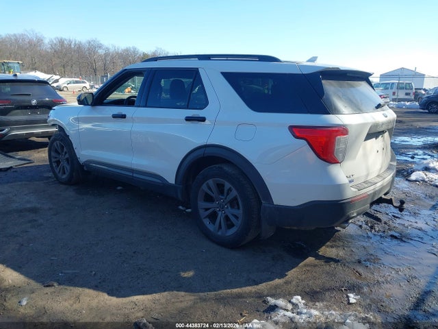 2022 FORD EXPLORER 1FMSK8DH5NGA55751 Photo 2