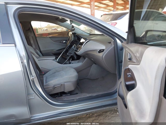 1G1ZD5ST4RF112173 Chevrolet Malibu Fwd 1lt