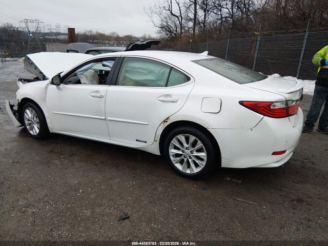 2013 Lexus Es 300h მანქანა იყიდება აუქციონზე, vin: JTHBW1GG3D2034247, აუქციონის ნომერი: 44383753