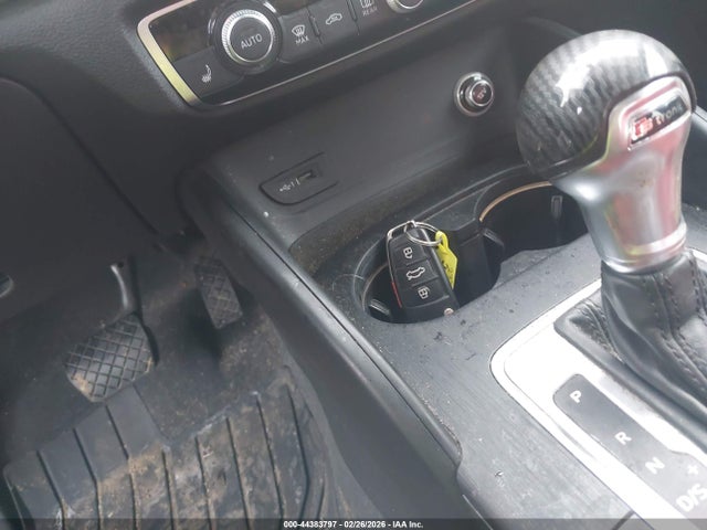 Продаж на аукціоні авто 2020 Audi A3 Premium 45 Tfsi S Line Quattro S Tronic, vin: WAUBEGFF2LA012113, номер лоту: 44383797