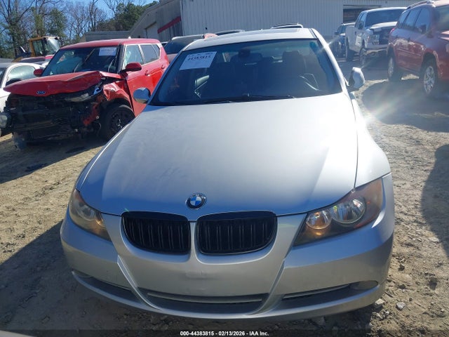 44383815 :رقم المزاد ، WBAVA33548KX87995 vin ، 2008 Bmw 328i مزاد بيع