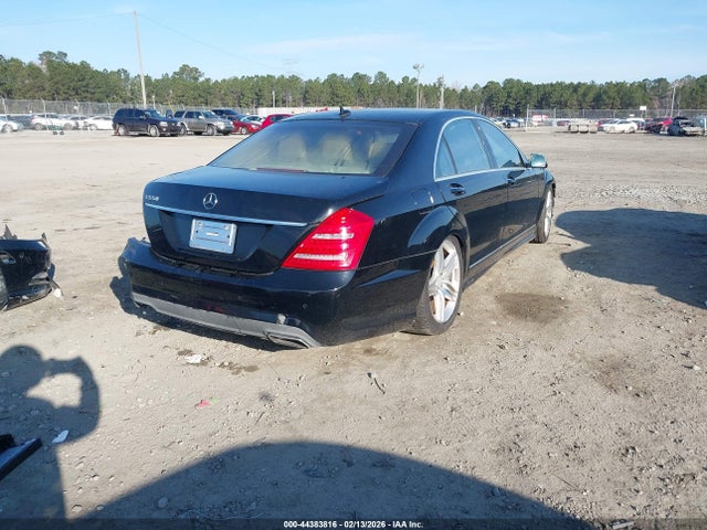 2013 MERCEDES-BENZ S 550 WDDNG7DB1DA513575 Photo 3