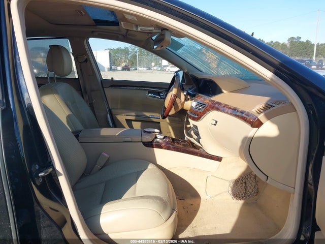 2013 MERCEDES-BENZ S 550 WDDNG7DB1DA513575 Photo 4