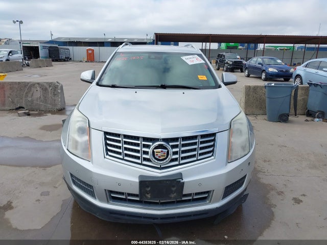 2015 Cadillac Srx Luxury Collection მანქანა იყიდება აუქციონზე, vin: 3GYFNBE32FS581801, აუქციონის ნომერი: 44383825