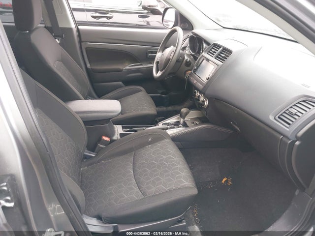 2022 MITSUBISHI OUTLANDER SPORT JA4ARUAU0NU000688 Photo 4