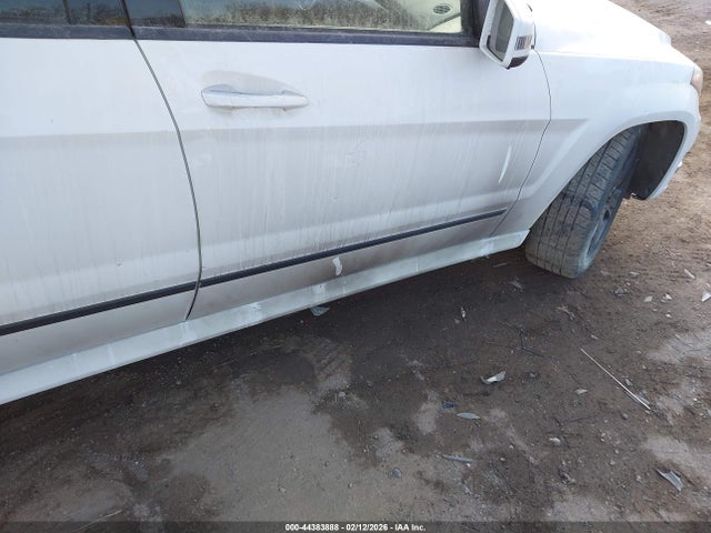 2013 Mercedes-benz Glk 250 Bluetec 4matic მანქანა იყიდება აუქციონზე, vin: WDCGG0EB7DG113892, აუქციონის ნომერი: 44383888