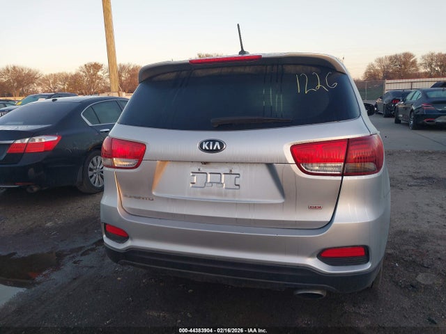 Продажа на аукционе авто 2019 Kia Sorento 2.4l L, vin: 5XYPG4A38KG577480, номер лота: 44383904