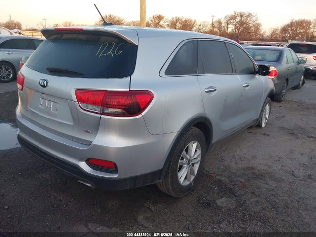 Продажа на аукционе авто 2019 Kia Sorento 2.4l L, vin: 5XYPG4A38KG577480, номер лота: 44383904