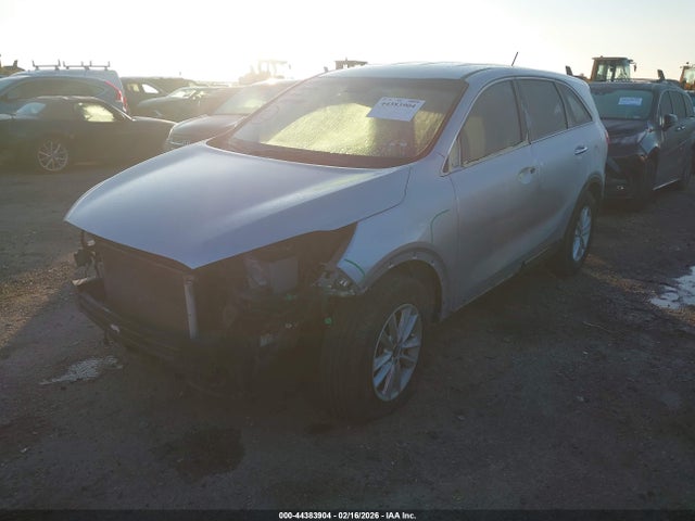 Продажа на аукционе авто 2019 Kia Sorento 2.4l L, vin: 5XYPG4A38KG577480, номер лота: 44383904