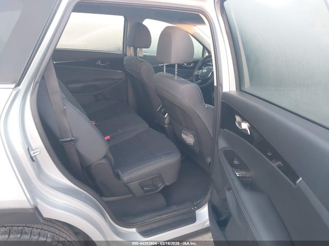 Продажа на аукционе авто 2019 Kia Sorento 2.4l L, vin: 5XYPG4A38KG577480, номер лота: 44383904