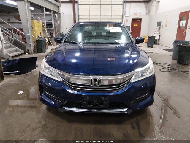 1HGCR2F17HA203005 Honda Accord Sport Se