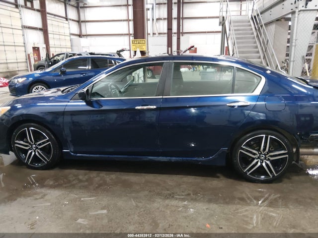 1HGCR2F17HA203005 Honda Accord Sport Se