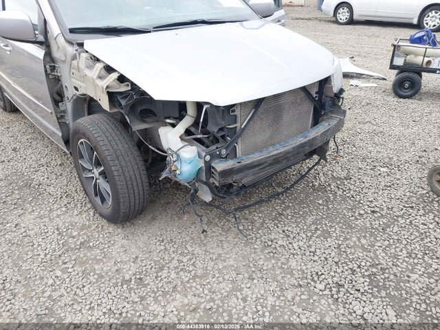 2C4RDGEG8HR746711 Dodge Grand Caravan Gt