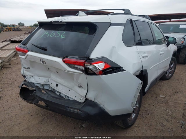 2023 TOYOTA RAV4 2T3W1RFV0PW243117 Photo 3