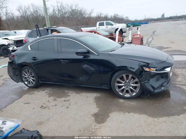 Продаж на аукціоні авто 2020 Mazda Mazda3 Preferred Package, vin: 3MZBPADL3LM117424, номер лоту: 44383972
