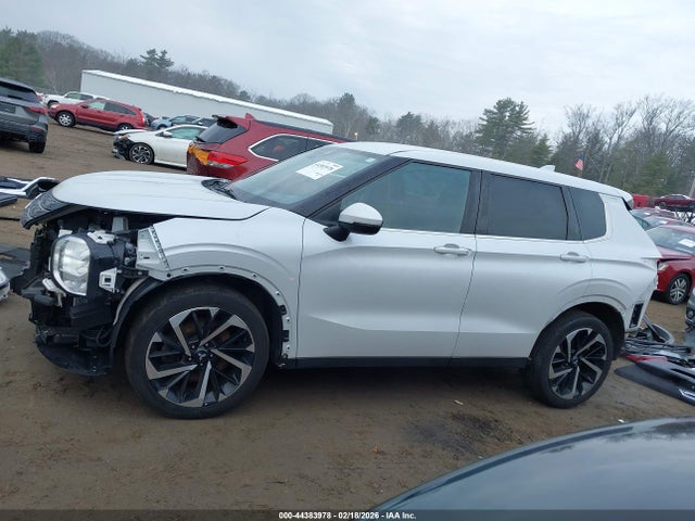 Продажа на аукционе авто 2022 Mitsubishi Outlander Es 2.5 S-awc, vin: JA4J4TA80NZ045693, номер лота: 44383978