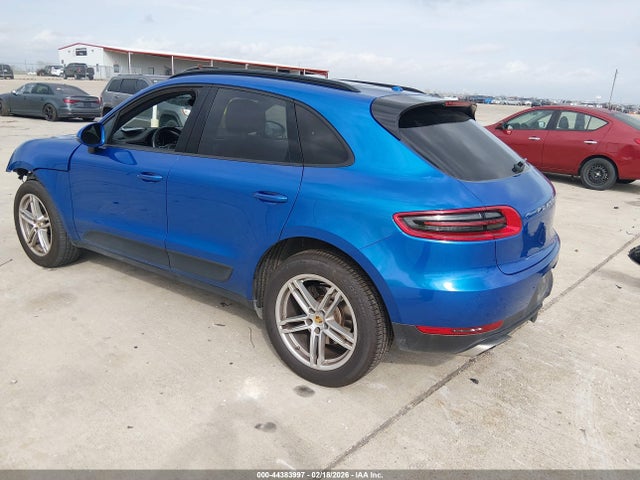 Porsche Macan 2018 WP1AA2A57JLB09867 Image 3