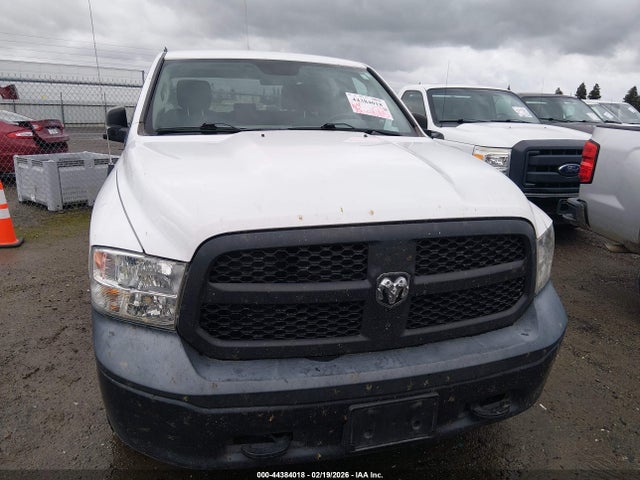 1C6RR7FGXHS826579 RAM 1500 Tradesman 4x4 6&#039;4 Box