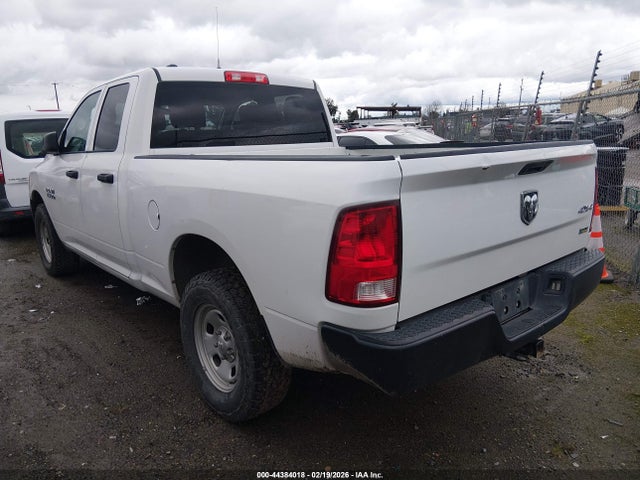 1C6RR7FGXHS826579 RAM 1500 Tradesman 4x4 6&#039;4 Box