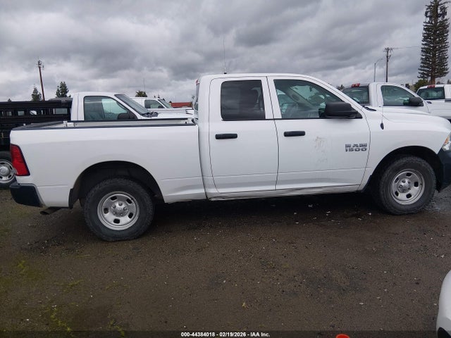 1C6RR7FGXHS826579 RAM 1500 Tradesman 4x4 6&#039;4 Box