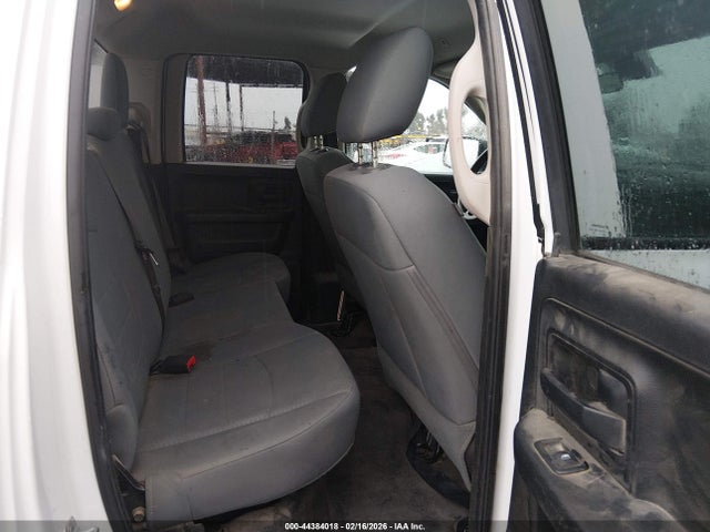 1C6RR7FGXHS826579 RAM 1500 Tradesman 4x4 6&#039;4 Box