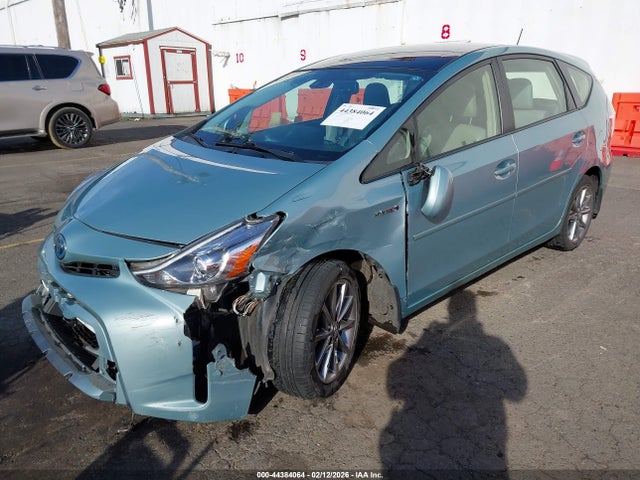 JTDZN3EU3GJ054421 Toyota Prius V Five