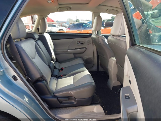 JTDZN3EU3GJ054421 Toyota Prius V Five