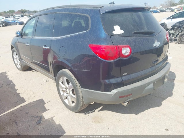 2012 CHEVROLET TRAVERSE 1GNKVLED4CJ231206 Photo 2