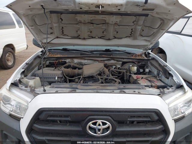 5TFRX5GN4HX082061 Toyota Tacoma Sr