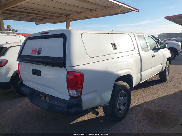 5TFRX5GN4HX082061 Toyota Tacoma Sr