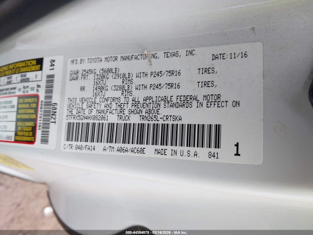 5TFRX5GN4HX082061 Toyota Tacoma Sr
