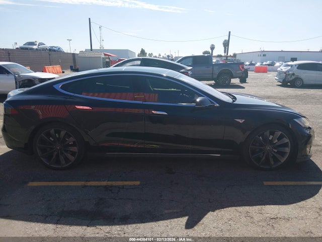Tesla Model S 70d/85d/p85d 2015 5YJSA1H28FFP77666 Image 14