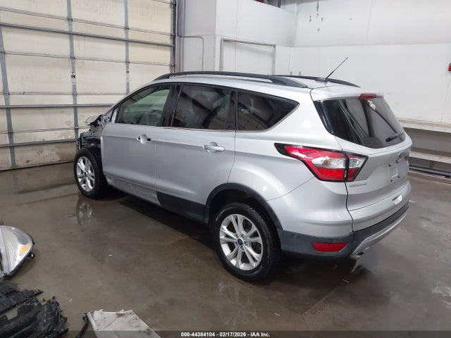1FMCU9GDXJUD08765 Ford ESCAPE SE