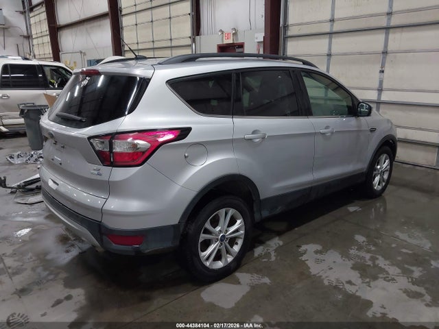 1FMCU9GDXJUD08765 Ford ESCAPE SE